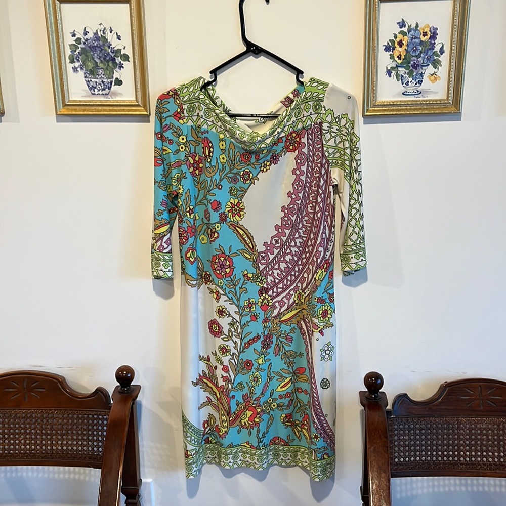 Donna Morgan patterned dress. Knee length